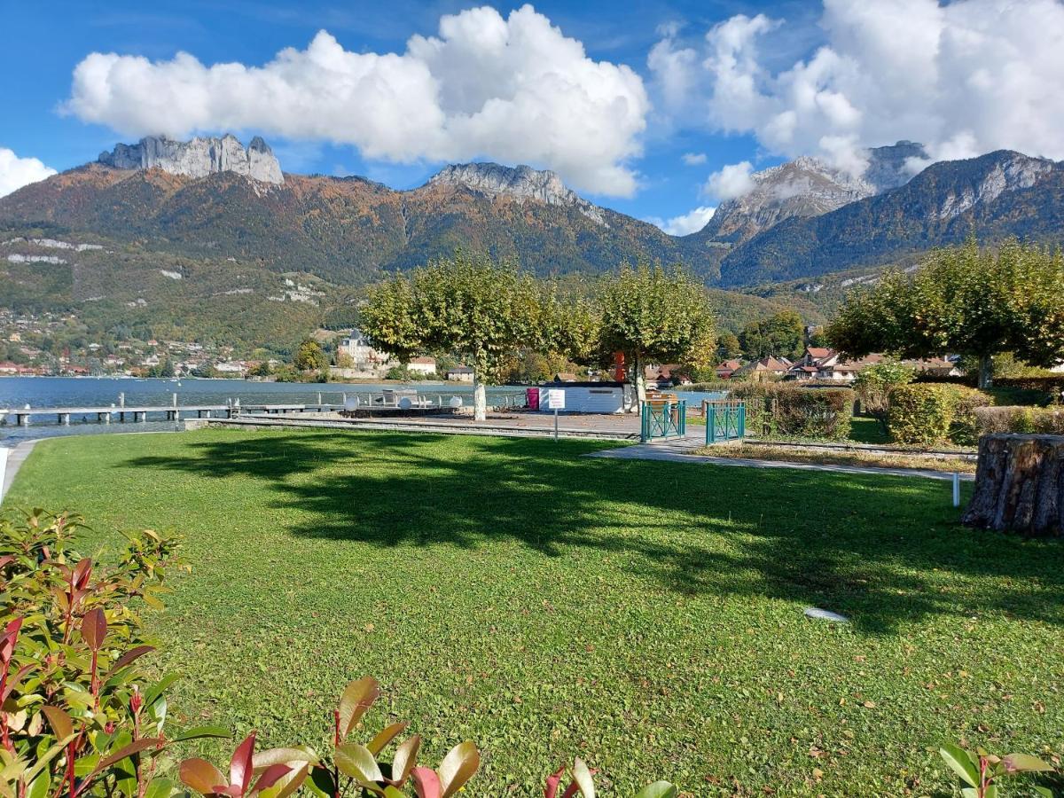 Studio Les Pieds Dans L'Eau Au Bord Du Lac D'Annecy Duingt Bagian luar foto