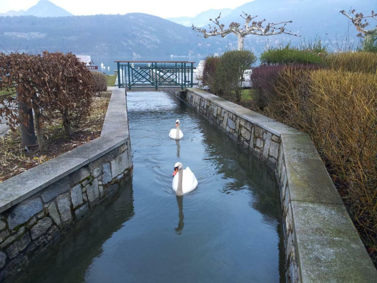 Studio Les Pieds Dans L'Eau Au Bord Du Lac D'Annecy Duingt Bagian luar foto